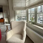 Logies Maurice, Cosy En Gelegen Appartement, Gratis Prive Parking