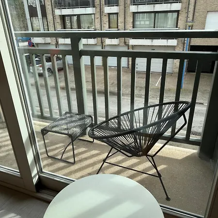 Logies Maurice, Cosy En Gelegen Appartement, Gratis Prive Parking Апартаменты *