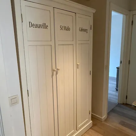 Logies Maurice, Cosy En Gelegen Appartement, Gratis Prive Parking Апартаменты Коксейде