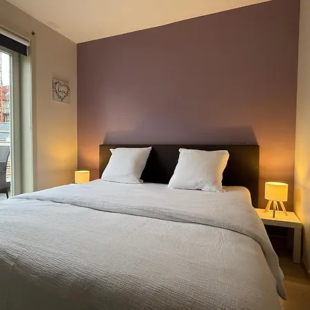 Logies Maurice, Cosy En Gelegen Appartement, Gratis Prive Parking Koksijde