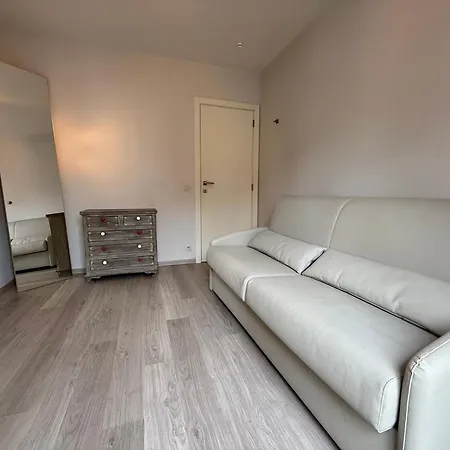 Logies Maurice, Cosy En Gelegen Appartement, Gratis Prive Parking Apartament